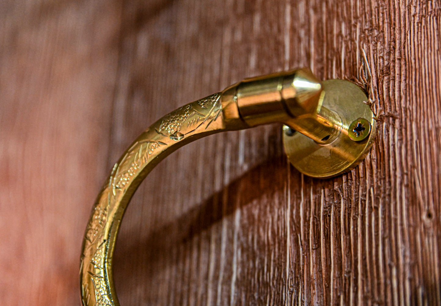 Engraved Brass Bathroom Holder – Wall-Mounted Toilet Paper or Towel Rack with Moroccan Patterns