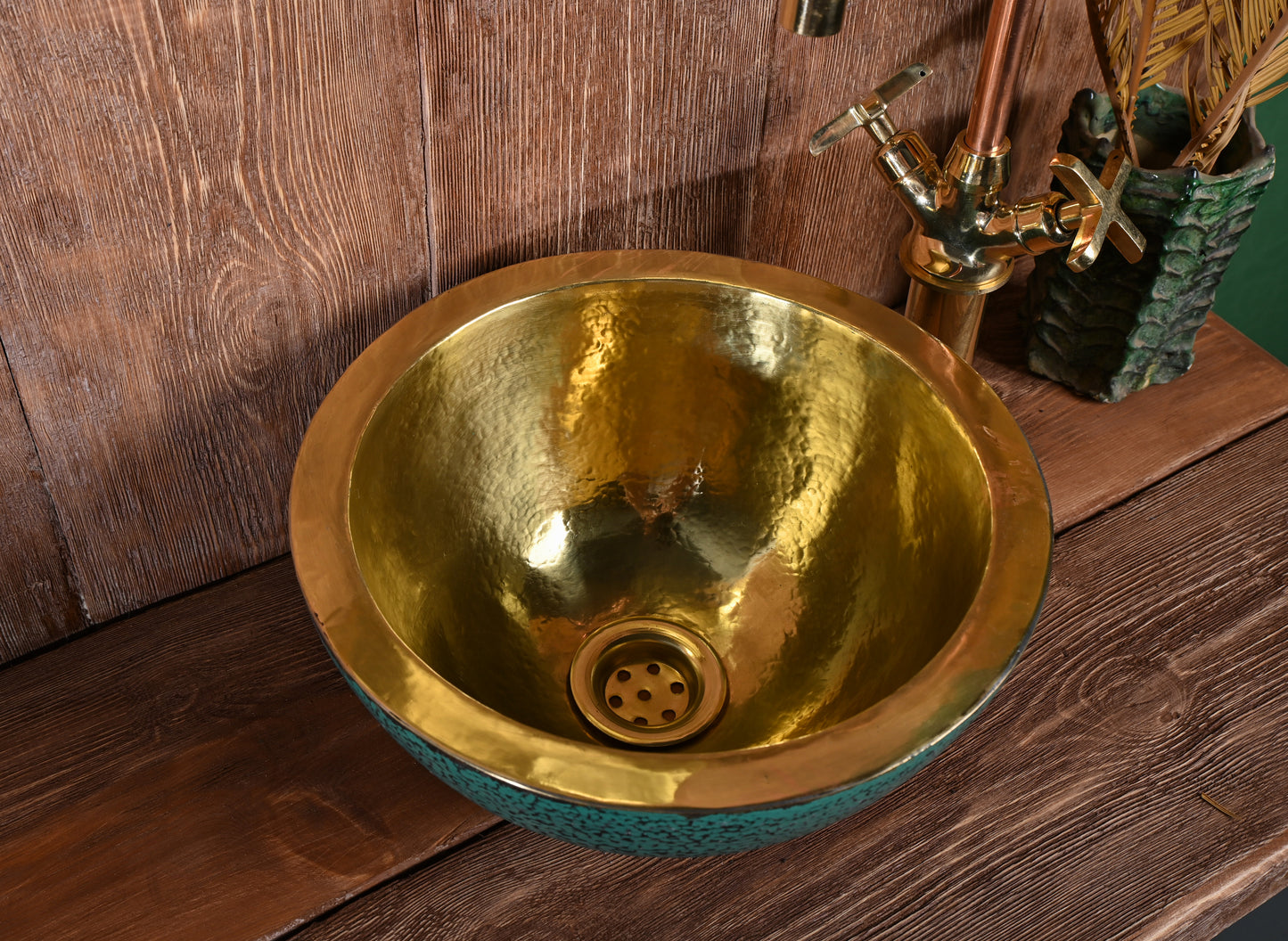 Hammered Brass Sink – Handmade Bathroom Basin with Turquoise Patina
