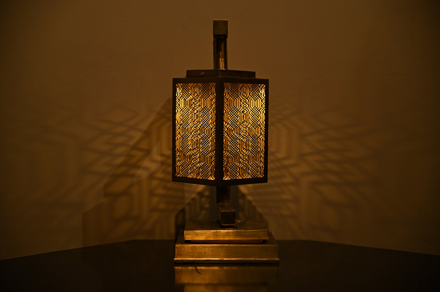 Moroccan Brass Table Lamp – Handmade Artisan Lamp