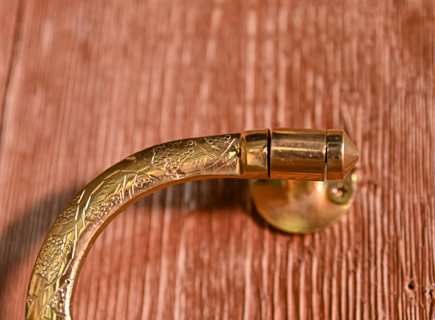 Engraved Brass Bathroom Holder – Wall-Mounted Toilet Paper or Towel Rack with Moroccan Patterns
