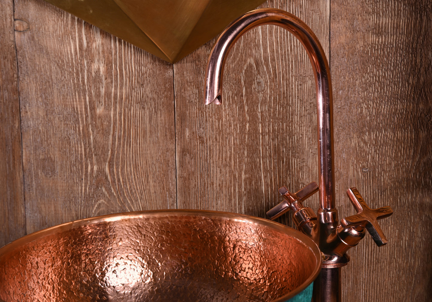 Oxidized Copper Round Sink – Patinated Green Copper Bathroom Basin