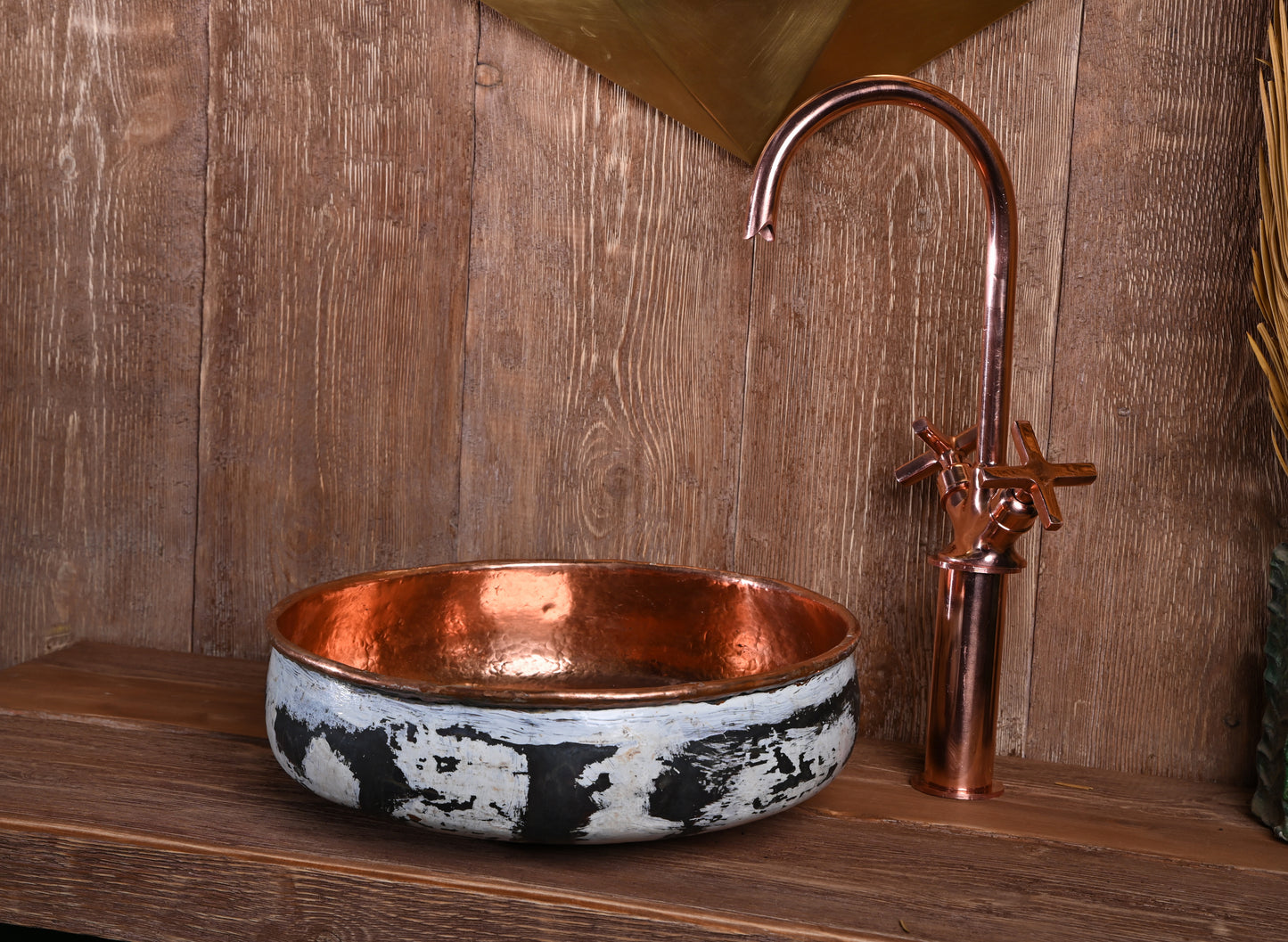 Patinated Copper Basin – Round Copper Sink with White Patina and Hammered Finish