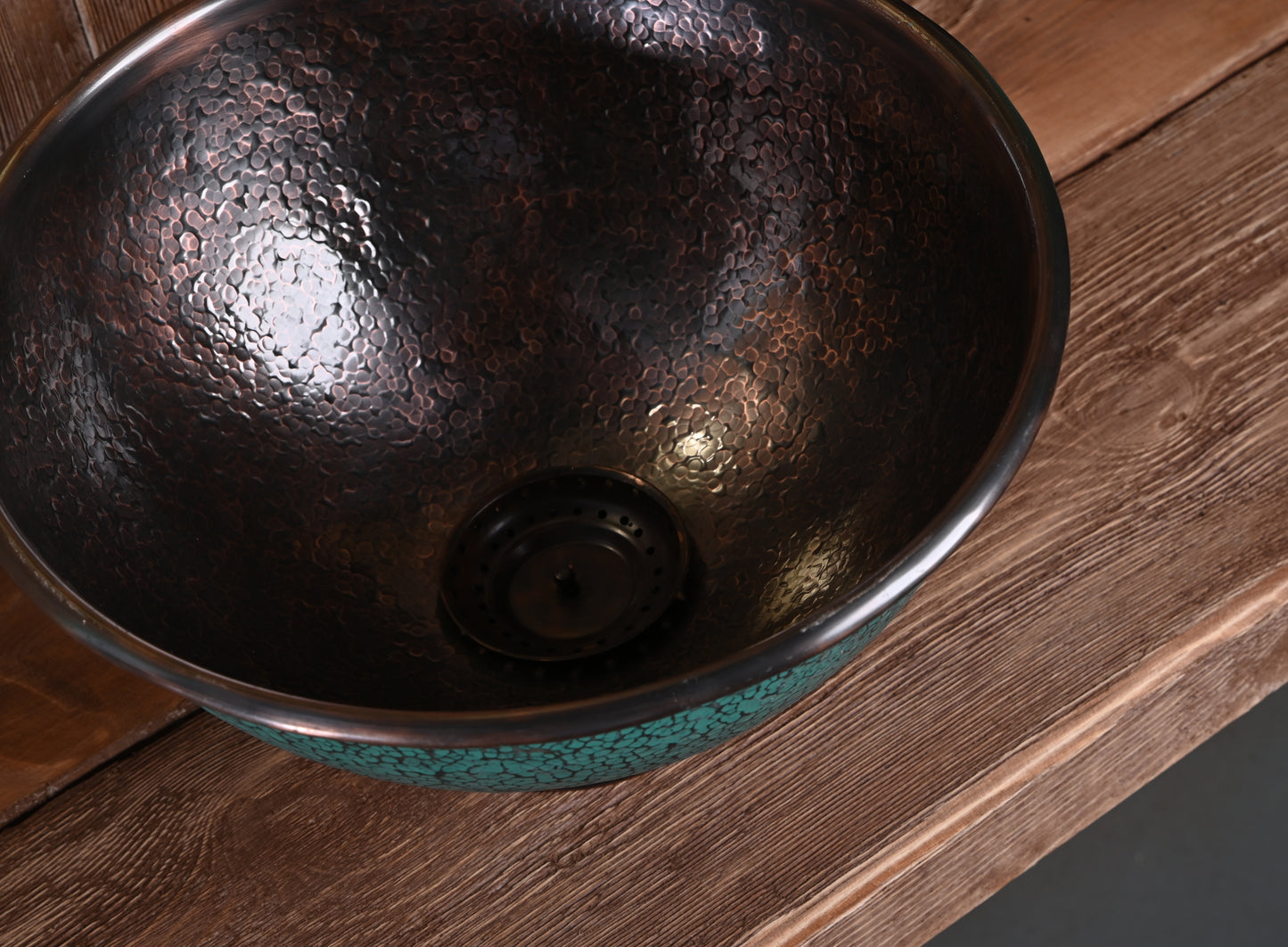Aged Copper Vessel Sink – Hand-Patinated Round Green Basin for Bathroom