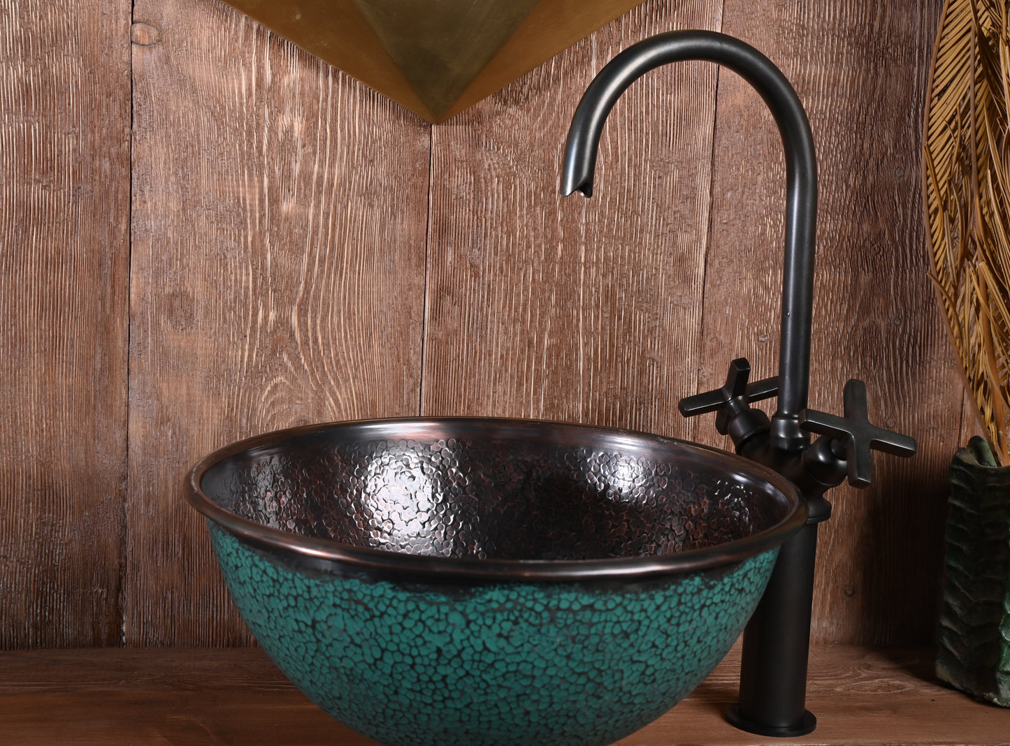 Aged Copper Vessel Sink – Hand-Patinated Round Green Basin for Bathroom