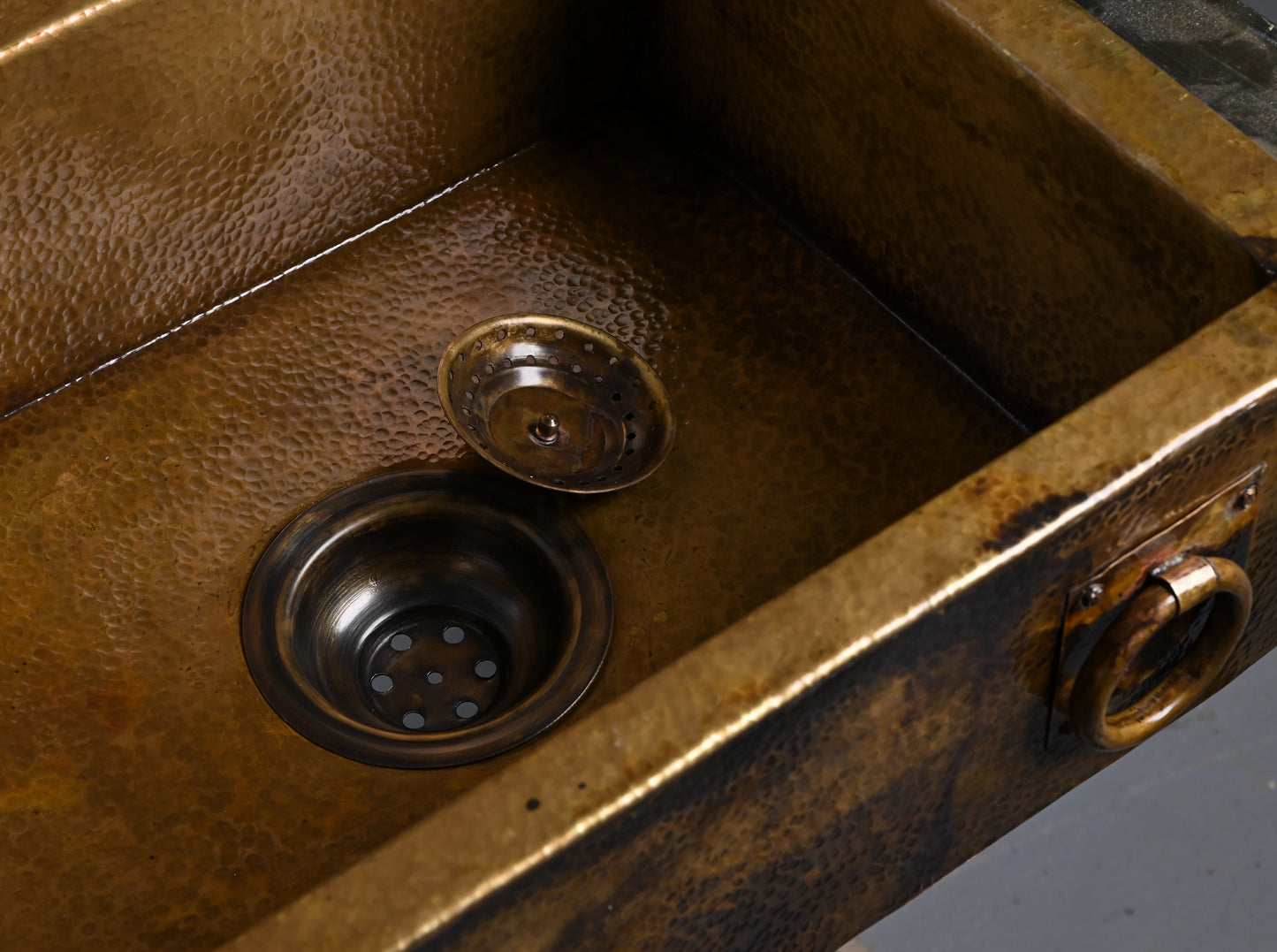 Hammered Copper Farmhouse Kitchen Sink-Handcrafted Dark Brown Apron Sink(Drain Included)