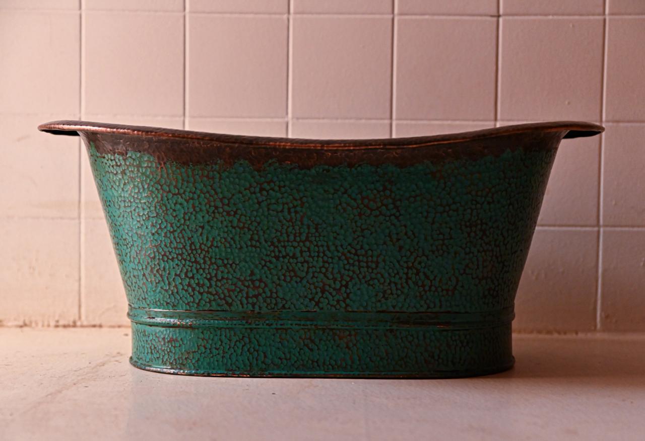Freestanding Copper Bathtub with Green Patina Exterior – Handmade Flat Base Soaking Tub